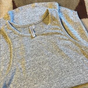 Banana Republic The Signature Tee Heather Gray Tank Size XS